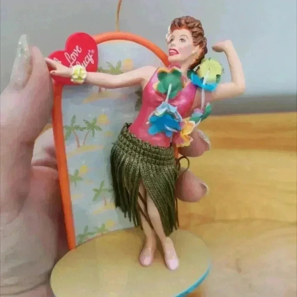 Vintage I love Lucy Christmas ornament hula Lucy - Picture 6 of 6